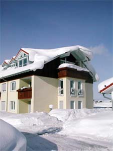 Oberstaufen Plus, als kostenlose Nebenleistung erhalten unsere Gäste die Möglichkeit alle Bergbahnen, Skilifte und das Aquaria ab 1.4.2008 zu nutzen